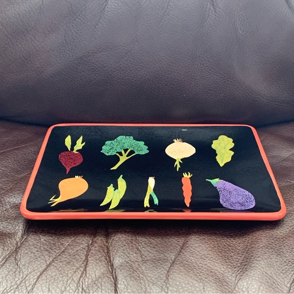 Crate & Barrel 10” Rectangular Black Vegetable Plate - Picture 3 of 5